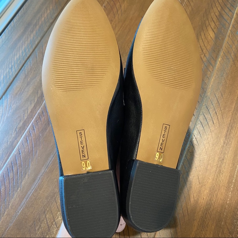 NEW STEVEN New York Gold Chain Loafer - Picture 7 of 7